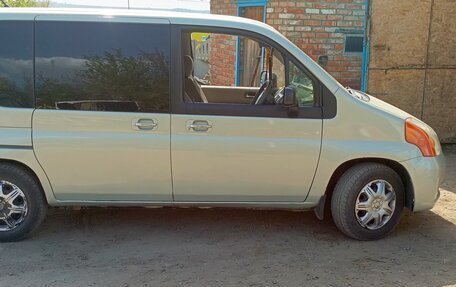 Honda Mobilio I, 2002 год, 550 000 рублей, 8 фотография