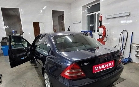 Mercedes-Benz C-Класс, 2006 год, 800 000 рублей, 2 фотография