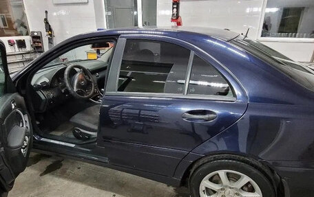 Mercedes-Benz C-Класс, 2006 год, 800 000 рублей, 5 фотография