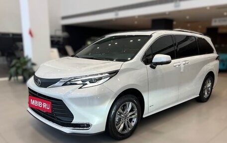 Toyota Sienna, 2025 год, 6 100 000 рублей, 3 фотография