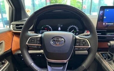 Toyota Sienna, 2025 год, 6 100 000 рублей, 6 фотография