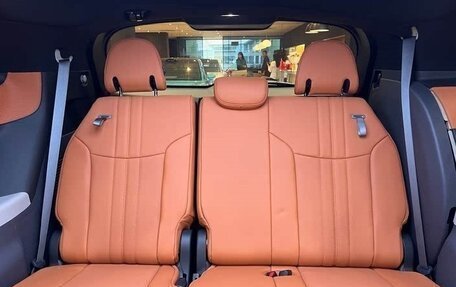Toyota Sienna, 2025 год, 6 100 000 рублей, 16 фотография