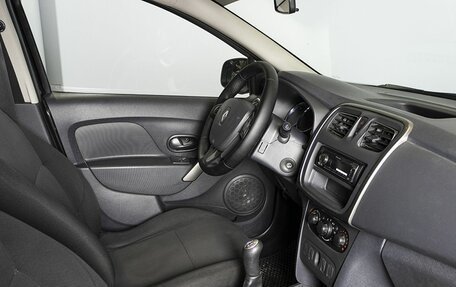 Renault Logan II, 2014 год, 605 300 рублей, 5 фотография