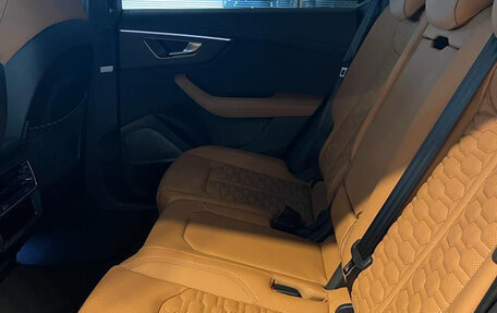 Audi RS Q8 I, 2022 год, 17 000 000 рублей, 13 фотография