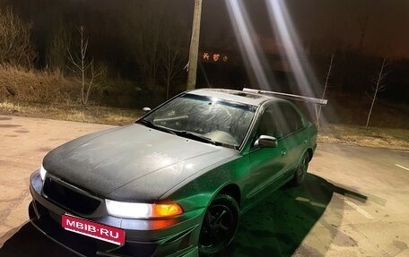 Mitsubishi Galant VIII, 2000 год, 325 000 рублей, 1 фотография