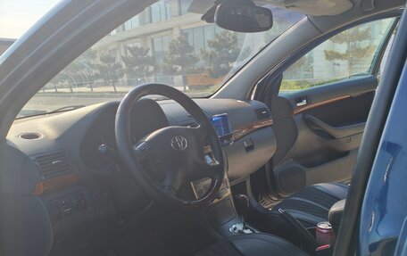 Toyota Avensis III рестайлинг, 2008 год, 1 000 000 рублей, 2 фотография