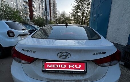 Hyundai Avante, 2012 год, 1 150 000 рублей, 2 фотография