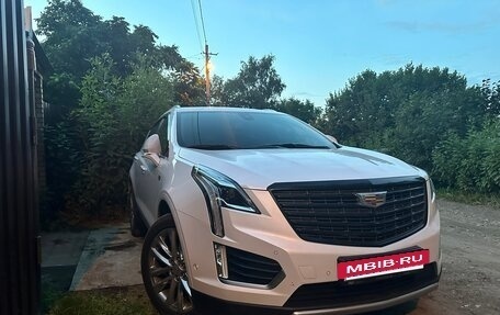 Cadillac XT5 I рестайлинг, 2016 год, 3 500 000 рублей, 2 фотография