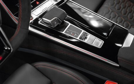 Audi RS 6, 2024 год, 23 000 000 рублей, 12 фотография