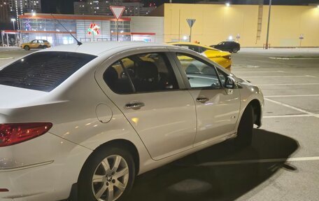 Peugeot 408 I рестайлинг, 2015 год, 660 000 рублей, 13 фотография