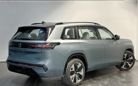 Volkswagen Teramont, 2025 год, 6 050 000 рублей, 2 фотография