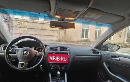Volkswagen Jetta VI, 2013 год, 800 000 рублей, 5 фотография