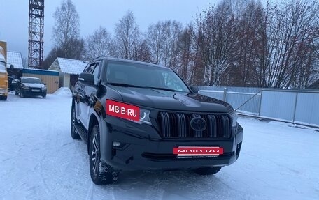 Toyota Land Cruiser Prado 150 рестайлинг 2, 2020 год, 5 500 000 рублей, 5 фотография