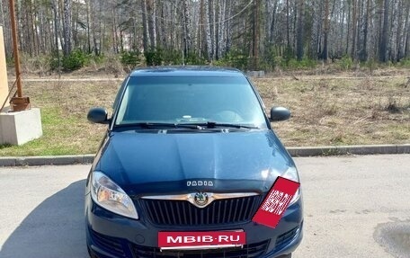 Skoda Fabia II, 2011 год, 450 000 рублей, 5 фотография