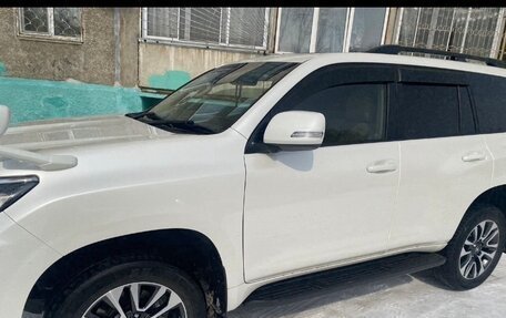 Toyota Land Cruiser Prado 150 рестайлинг 2, 2021 год, 4 900 000 рублей, 2 фотография