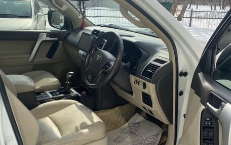 Toyota Land Cruiser Prado 150 рестайлинг 2, 2021 год, 4 900 000 рублей, 3 фотография