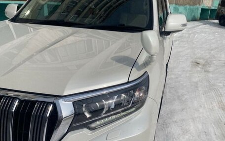Toyota Land Cruiser Prado 150 рестайлинг 2, 2021 год, 4 900 000 рублей, 8 фотография