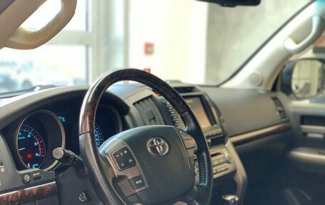 Toyota Land Cruiser 200, 2009 год, 2 500 000 рублей, 7 фотография