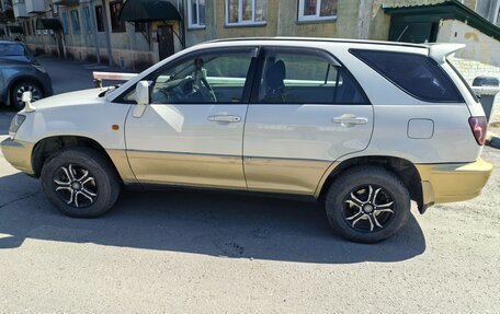 Toyota Harrier, 1999 год, 890 000 рублей, 4 фотография