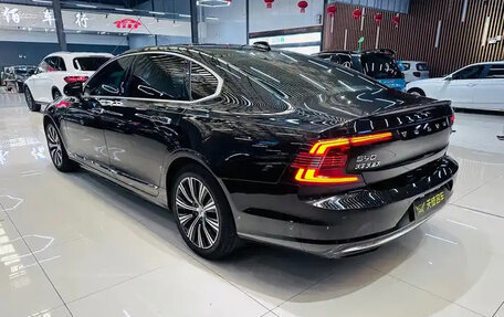 Volvo S90 II рестайлинг, 2021 год, 2 920 000 рублей, 7 фотография