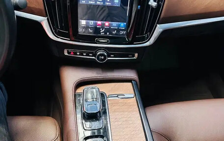 Volvo S90 II рестайлинг, 2021 год, 2 920 000 рублей, 12 фотография