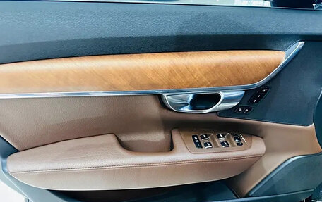 Volvo S90 II рестайлинг, 2021 год, 2 920 000 рублей, 15 фотография
