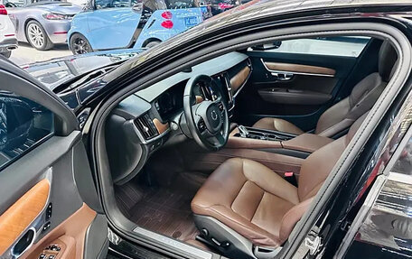 Volvo S90 II рестайлинг, 2021 год, 2 920 000 рублей, 13 фотография