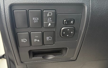Toyota Land Cruiser 200, 2021 год, 12 500 000 рублей, 34 фотография