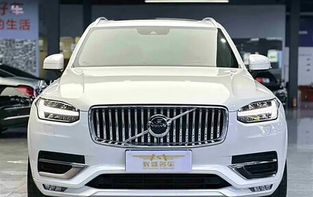 Volvo XC90 II рестайлинг, 2021 год, 3 920 000 рублей, 2 фотография