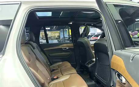 Volvo XC90 II рестайлинг, 2021 год, 3 920 000 рублей, 8 фотография