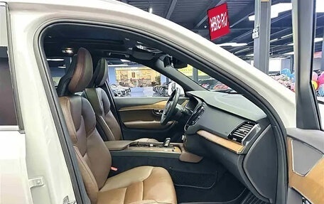 Volvo XC90 II рестайлинг, 2021 год, 3 920 000 рублей, 7 фотография