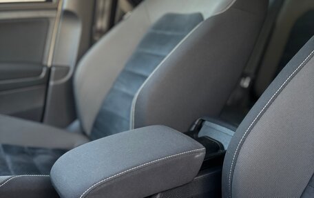 Volkswagen Golf VII, 2013 год, 1 300 000 рублей, 27 фотография