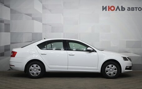Skoda Octavia, 2019 год, 1 750 000 рублей, 9 фотография