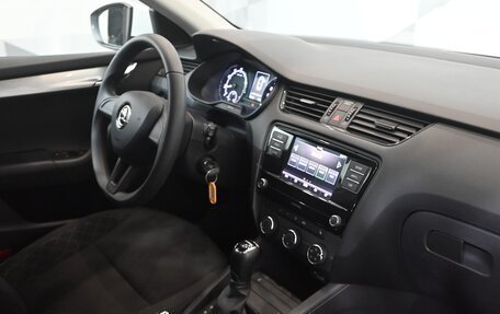 Skoda Octavia, 2019 год, 1 750 000 рублей, 12 фотография
