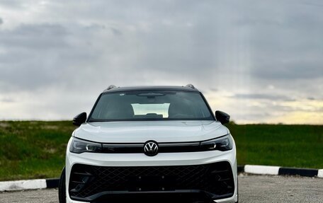 Volkswagen Tiguan, 2025 год, 4 700 000 рублей, 4 фотография