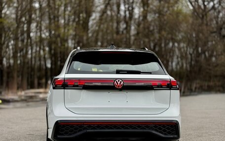 Volkswagen Tiguan, 2025 год, 4 700 000 рублей, 7 фотография