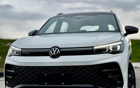 Volkswagen Tiguan, 2025 год, 4 700 000 рублей, 25 фотография