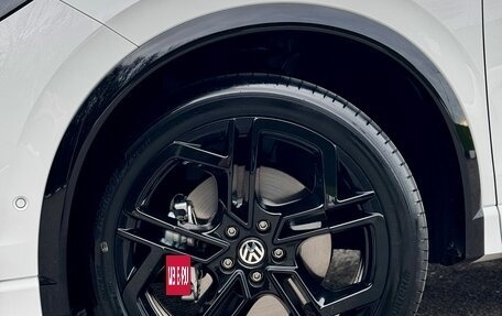 Volkswagen Tiguan, 2025 год, 4 700 000 рублей, 23 фотография