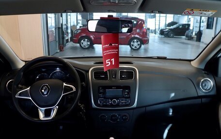 Renault Logan II, 2018 год, 890 000 рублей, 17 фотография