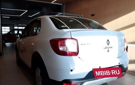Renault Logan II, 2018 год, 890 000 рублей, 7 фотография