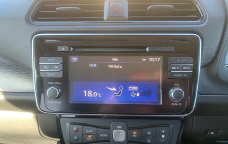 Nissan Leaf II, 2017 год, 1 590 000 рублей, 20 фотография
