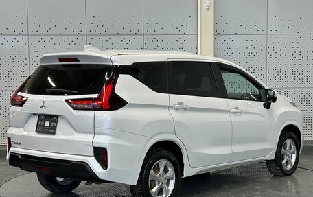 Mitsubishi Xpander, 2023 год, 1 800 000 рублей, 6 фотография