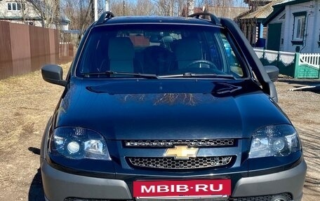 Chevrolet Niva I рестайлинг, 2019 год, 965 000 рублей, 3 фотография