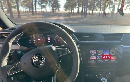 Skoda Superb III рестайлинг, 2016 год, 3 400 000 рублей, 2 фотография