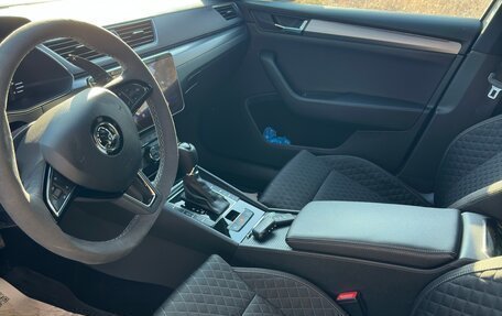 Skoda Superb III рестайлинг, 2016 год, 3 400 000 рублей, 13 фотография