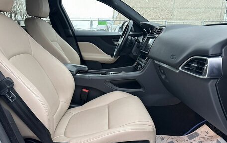 Jaguar F-Pace, 2018 год, 2 755 000 рублей, 16 фотография