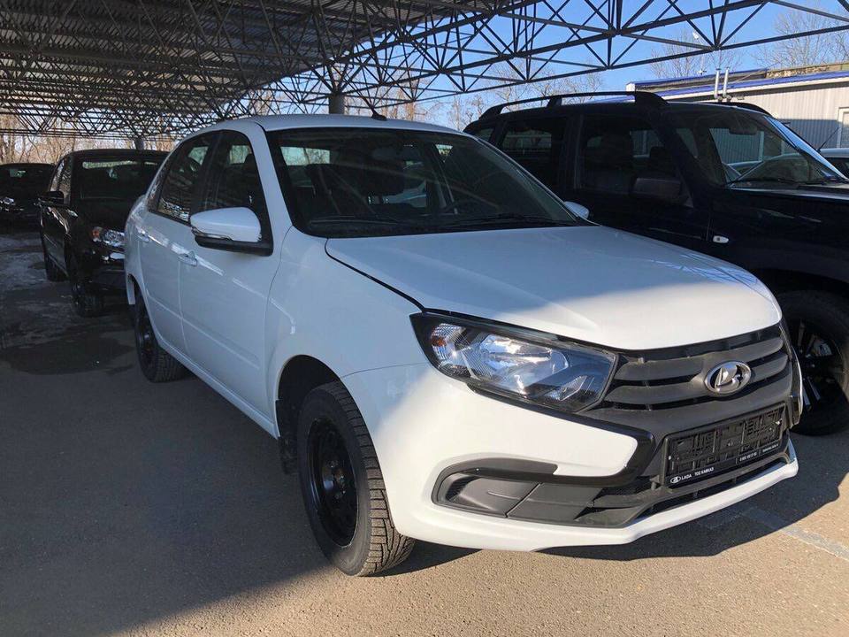 ВАЗ (LADA) Granta I рестайлинг, 2023 год, 350 000 рублей, 2 фотография