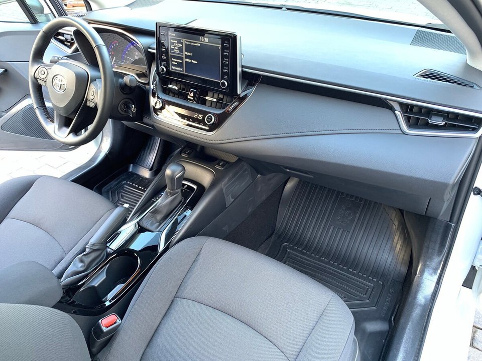 Toyota Corolla E210, 2020 год, 990 000 рублей, 10 фотография