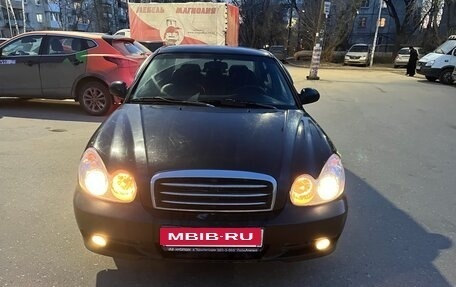 Hyundai Sonata IV рестайлинг, 2005 год, 425 000 рублей, 3 фотография