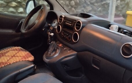 Peugeot Partner II рестайлинг 2, 2009 год, 520 000 рублей, 2 фотография